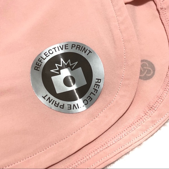 Zella Go Run Reflect Shorts - Picture 3 of 7